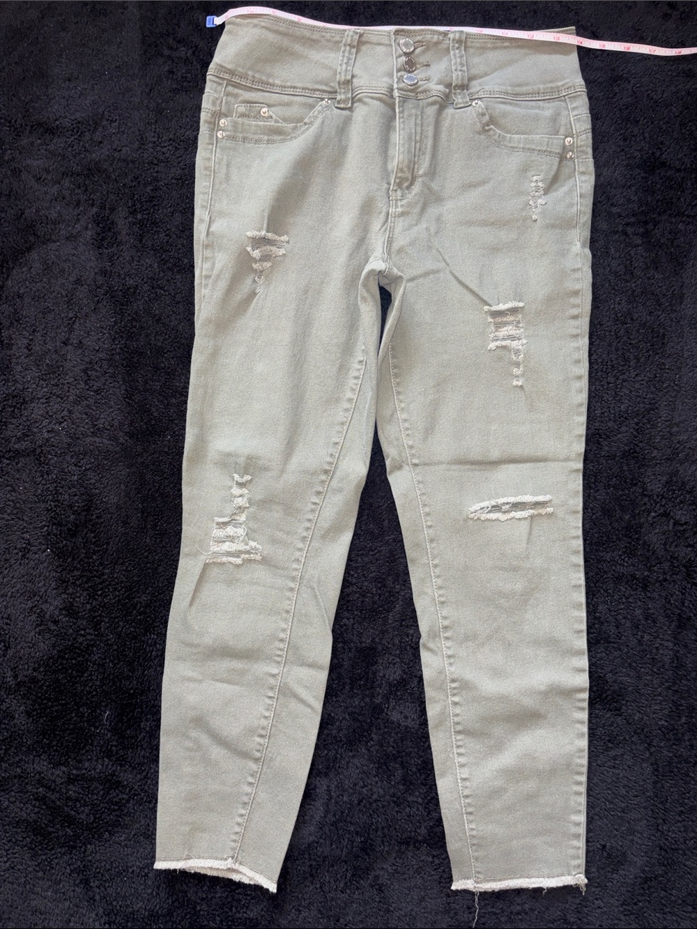 Distressed Skinny Jeans